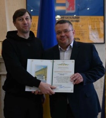 Заступник голови ОВА Олександр Пацкан вручив почесні обласні відзнаки закарпатським волонтерам