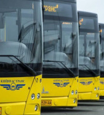 Через наслідки ворожої ракетної атаки в Києві змінено рух громадського транспорту