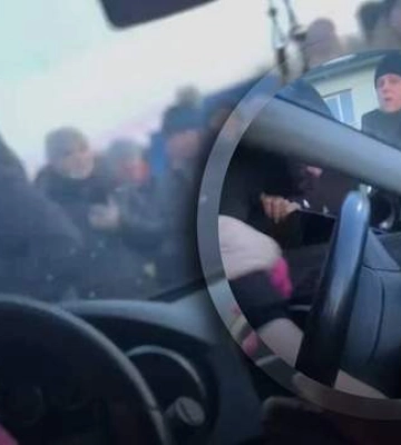 На Прикарпатті жінки встановили &quot;блокпост&quot; від ТЦК: побили матір з дитиною