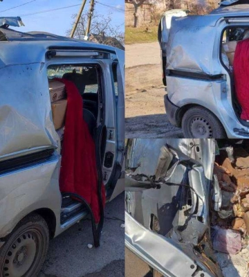 В Никопольском районе вражеский дрон попал в авто: пострадали два человека