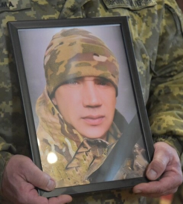 У Луцьку попрощалися з Героєм Анатолієм Петруком, який загинув у Краматорську