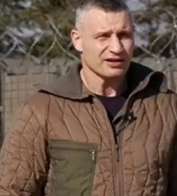 Продовжують нищити ворога: Кличко відвідав військових на Донбасі та передав їм 200 FPV-дронів та 3 системи РЕБ. Відео