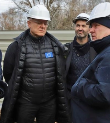 Мер Дніпра Філатов зустрівся з директором Служби інструментів зовнішньої політики ЄС Петером Вагнером. Разом вони відвідали 118-й&amp;hellip;