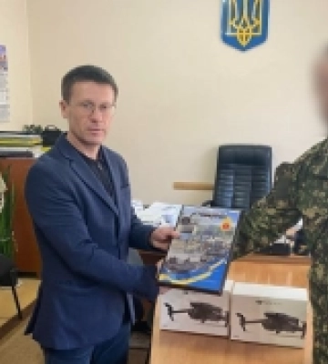 Громада з Одещини передала на фронт два безпілотники