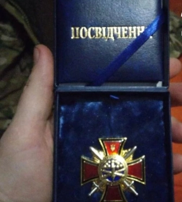 За проявлену мужність і успішне виконання бойових завдань: молодого воїна з Волині відзначили трьома нагородами