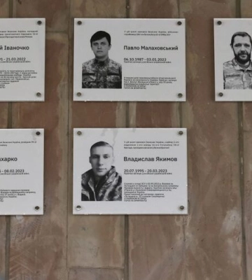 На шести фасадах закладів освіти Львова встановлять 15 меморіальних таблиць