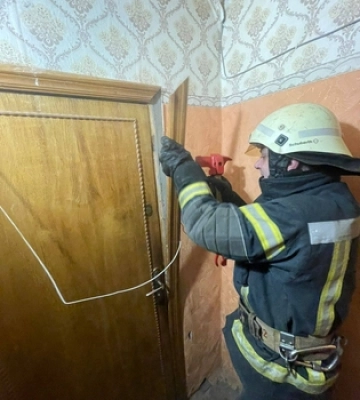 У Нововолинську жінка випадково зачинилась на балконі дев&#039;ятиповерхівки