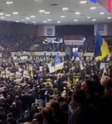 Как действующие чиновники готовили "республики": "Схемы" получили тайные архивы – видео
