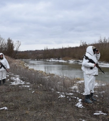 На берег Прута винесло тіло українця. Не виключено, що він намагався незаконно перетнути кордон