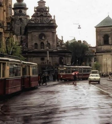 У Львові сьогодні падатиме дощ і мокрий сніг