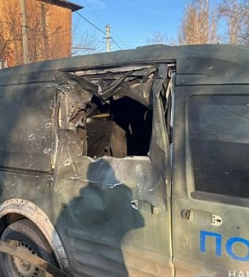 На Днепропетровщине оккупанты попали беспилотником по полицейскому автомобилю