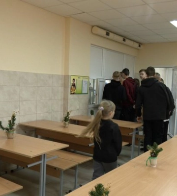 Обстеження шкільних їдалень на Волині. Які порушення виявляють