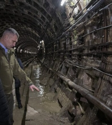 Кличко прозвітував, коли будуть відомі терміни та кошторис ремонту метро між станціями &quot;Деміївська&quot;-&quot;Либідська&quot;