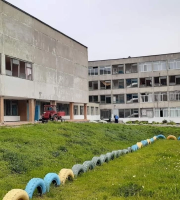 Повреждено 387 окон: в Лозовой хотят восстановить колледж и вернуть туда детей