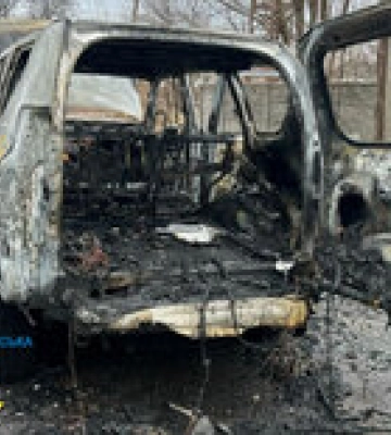 В Никополе неизвестные расстреляли авто заместителя городского головы: мужчина погиб