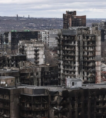 Звіт HRW: У Маріуполі за рік війни загинули щонайменше 8 000 людей