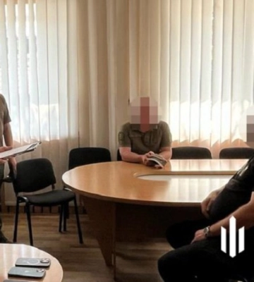 100 тисяч гривень за умовно-дострокове звільнення. У Дніпрі судитимуть ексначальника виправної колонії за хабарництво