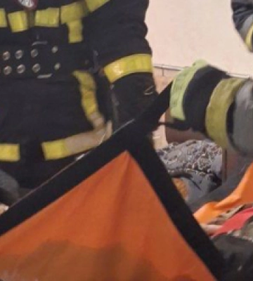 У Червонограді рятувальники надали доступ до квартири, де медичної допомоги потребував 57-річний чоловік