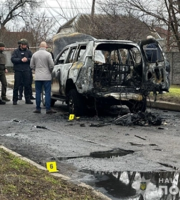 У Нікополі розстріляли авто заступника мера – він загинув 
