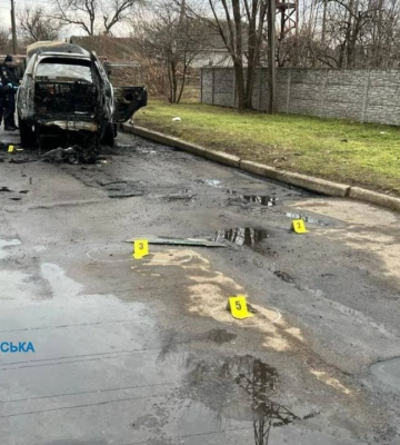 Невідомі розстріляли авто заступника мера Нікополя. Він загинув