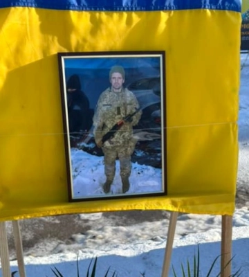 На Глухівщині попрощалися із полеглим воїном Василем Фещенком