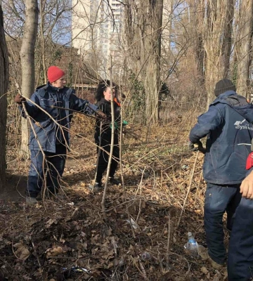 Одеські комунальники продовжують упорядковувати місто
