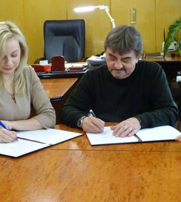 Академія культури і мистецтв Закарпатської облради та Виноградівська міська рада підписали договір про співпрацю