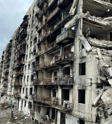 Звіт HRW: У Маріуполі за рік війни загинули щонайменше 8 000 людей
