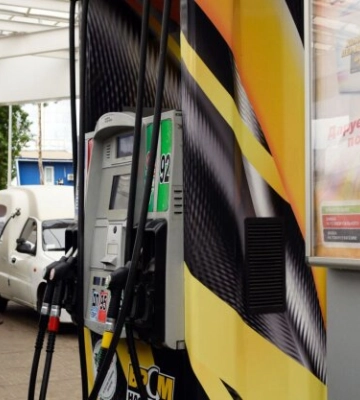 Стартують від 30 гривень за літр: що відбувається з цінами на бензин, дизель та автогаз на АЗС Київської області