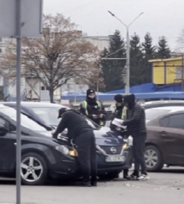У Луцьку біля стадіону «Авангард» – ДТП (відео)