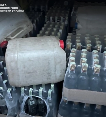 На Львівщині викрито організовану групу, яка виготовляла фальсифікований алкоголь