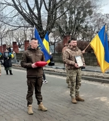 У Луцькому районі провели в Останню дорогу розвідника Романа Мигдаля