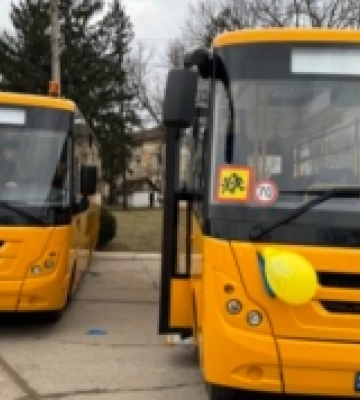 Два заклади освіти на Одещині отримали автобуси
