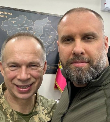 Президент назначил Сырского Главнокомандующим ВСУ и поблагодарил Залужного за два года защиты страны