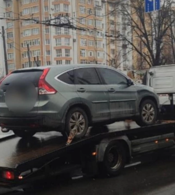 У Франківську п’яний водій, втікаючи від поліції, вчинив ДТП