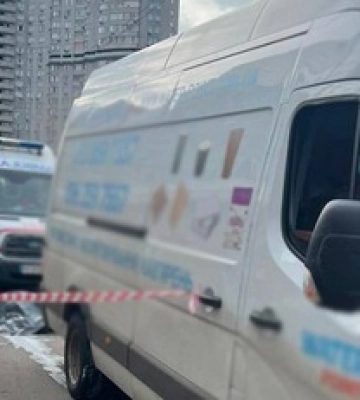 Смертельное ДТП в Киеве: авто наехало на женщину на парковке, полиция начала расследование