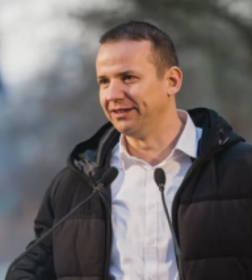 Лідер румунських націоналістів закликав анексувати Буковину, Закарпаття і Бессарабію
