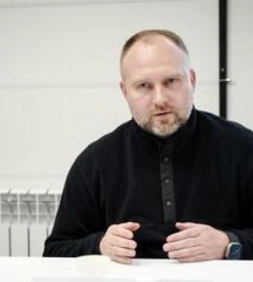 Квартири, машини та зарплатня: що задекларував начальник Полтавської ОВА Філіп Пронін