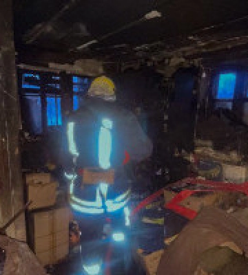У Дніпровському районі рятувальники під час гасіння пожежі виявили тіло чоловіка