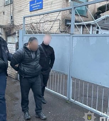 Трьох криворіжців затримали за розбійний напад на військовослужбовця