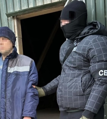 СБУ затримала російського шпигуна, який встановив вебкамери поблизу порту Миколаєва