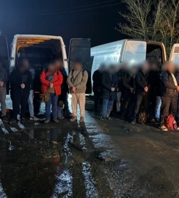 Прикордонники затримали найбільшу групу чоловіків, які хотіли дістатися Угорщини