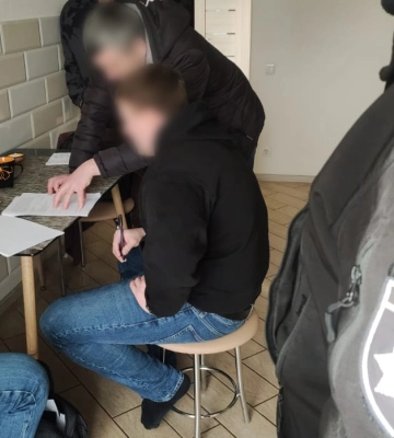 «Тримали у страху» аграріїв Харківщини: піймали банду рейдерів 