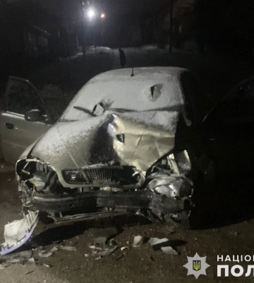 На Львівщині нетверезий водій виїхав на зустрічну, де врізався в інше авто