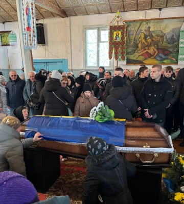 Загинув на Запорізькому напрямку: на Волині попрощалися із Героєм Сергієм Дукельським