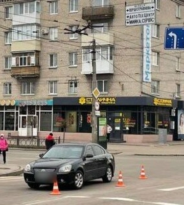 У Кременчуці 74-річна водійка “КІА” збила пішохідку: жінку з травмами госпіталізували