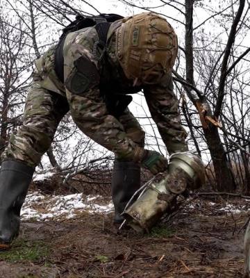 На Львівщині вибухотехніки ліквідували залишки збитої російської ракети Х-101