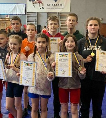 У Кривому Розі пройшов відкритий чемпіонат міста з вільної боротьби: хто переміг