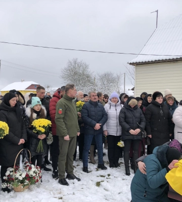 Президент вручив «Золоту Зірку» рідним загиблого Героя з Волині