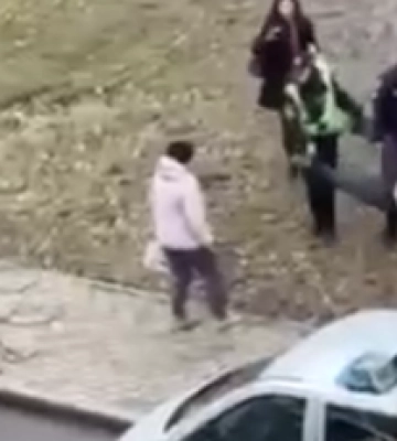 В Ужгороді копи скрутили чоловіка і повезли в ТЦК: відео і деталі скандалу
